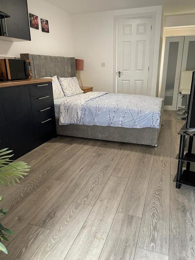 Brand New Studio Apartment With Beautiful Kitchen-Close To Liverpool City Centre Exterior photo