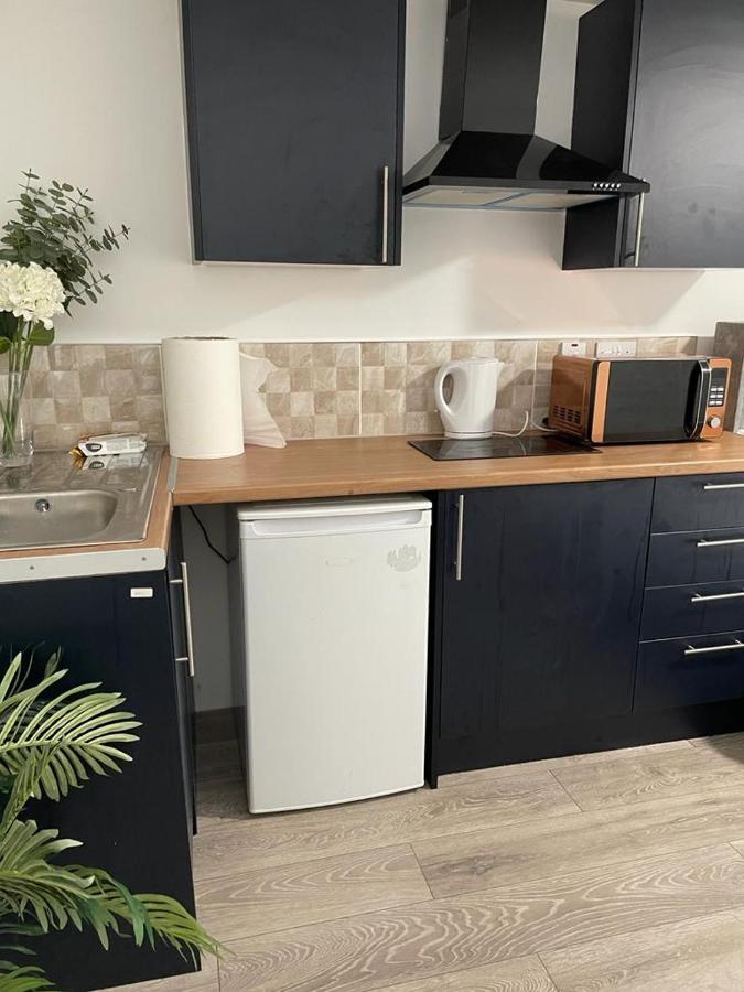 Brand New Studio Apartment With Beautiful Kitchen-Close To Liverpool City Centre Exterior photo