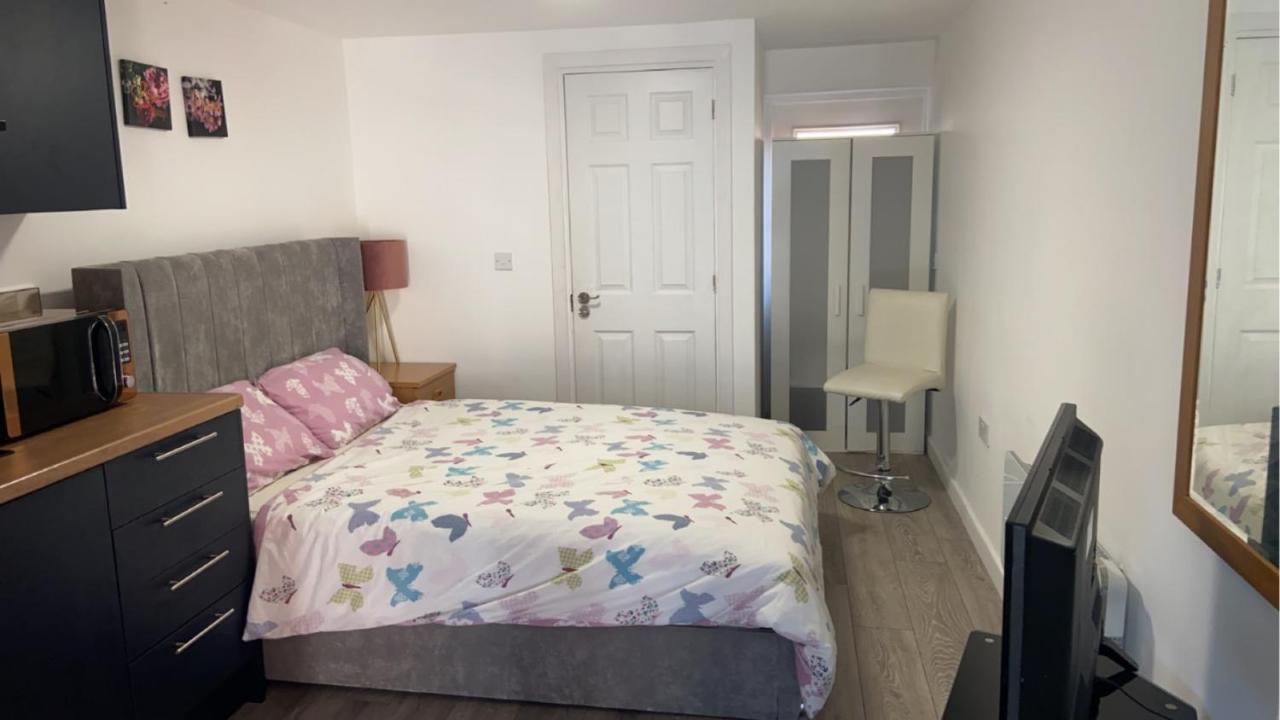 Brand New Studio Apartment With Beautiful Kitchen-Close To Liverpool City Centre Exterior photo
