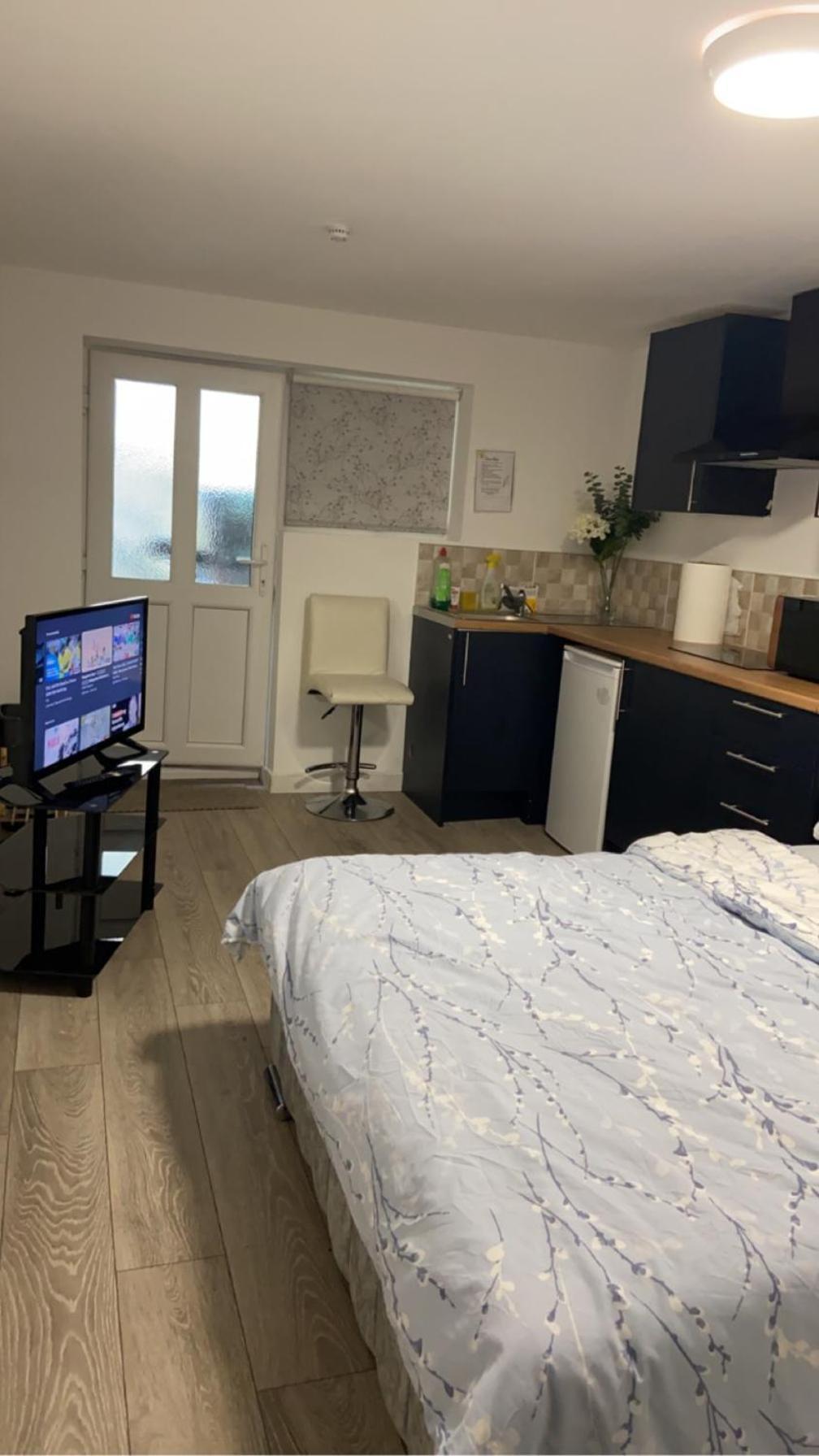 Brand New Studio Apartment With Beautiful Kitchen-Close To Liverpool City Centre Exterior photo